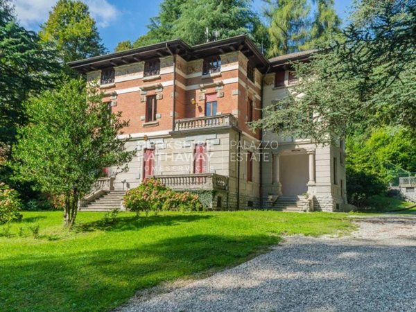 appartamento in vendita ad Alta Valle Intelvi in zona Lanzo d'Intelvi