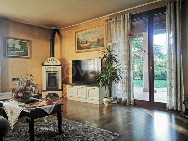 casa indipendente in vendita ad Alta Valle Intelvi