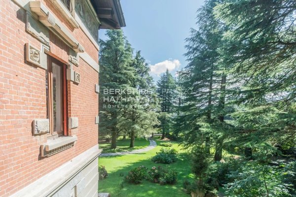 appartamento in vendita ad Alta Valle Intelvi in zona Lanzo d'Intelvi