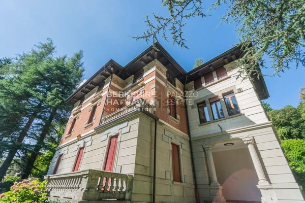 appartamento in vendita ad Alta Valle Intelvi in zona Lanzo d'Intelvi