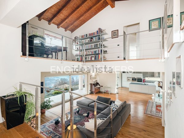 casa indipendente in vendita ad Alta Valle Intelvi