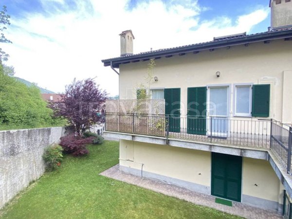 appartamento in vendita ad Alta Valle Intelvi in zona Scaria