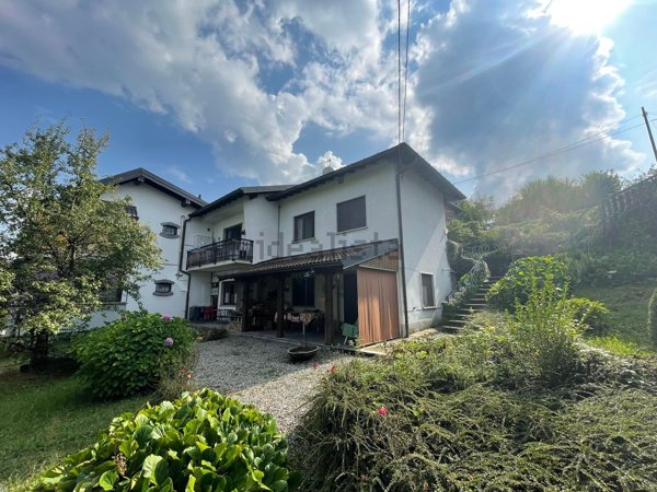 casa indipendente in vendita ad Alta Valle Intelvi