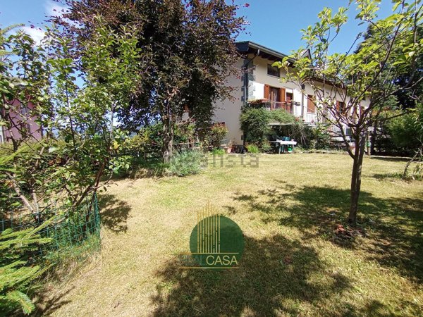 casa indipendente in vendita ad Alta Valle Intelvi in zona Lanzo d'Intelvi