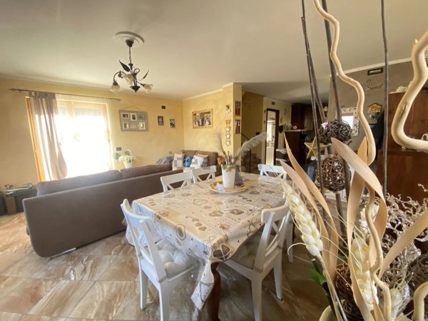 casa indipendente in vendita ad Alta Valle Intelvi