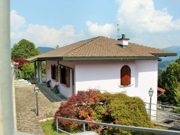 casa indipendente in vendita ad Alta Valle Intelvi