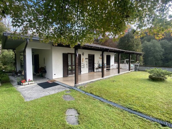 casa indipendente in vendita ad Alta Valle Intelvi