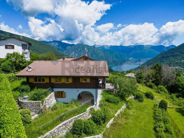 casa indipendente in vendita ad Alta Valle Intelvi