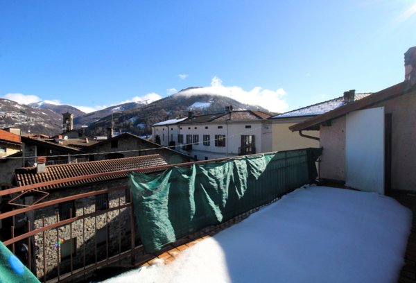 casa indipendente in vendita ad Alta Valle Intelvi in zona Pellio Intelvi