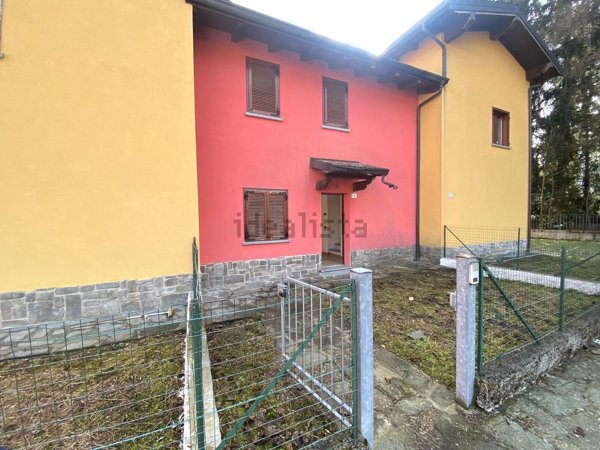 casa indipendente in vendita ad Alta Valle Intelvi