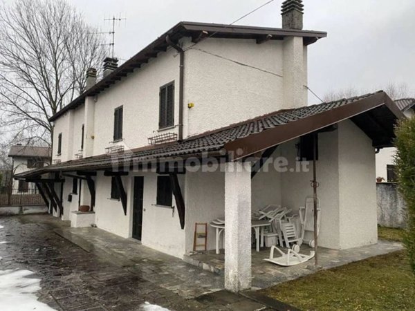 casa indipendente in vendita ad Alta Valle Intelvi in zona Scaria