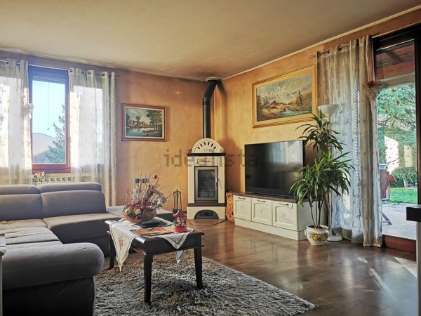 casa indipendente in vendita ad Alta Valle Intelvi