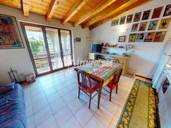appartamento in vendita ad Alta Valle Intelvi in zona Scaria