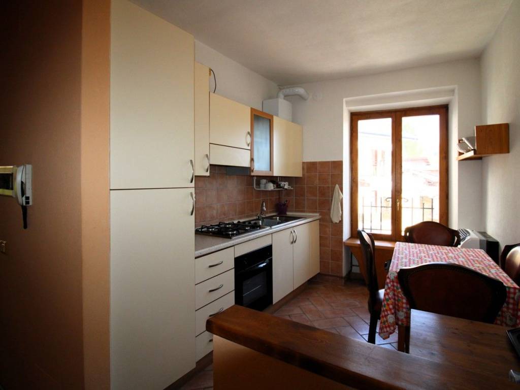 appartamento in vendita ad Alta Valle Intelvi in zona Lanzo d'Intelvi