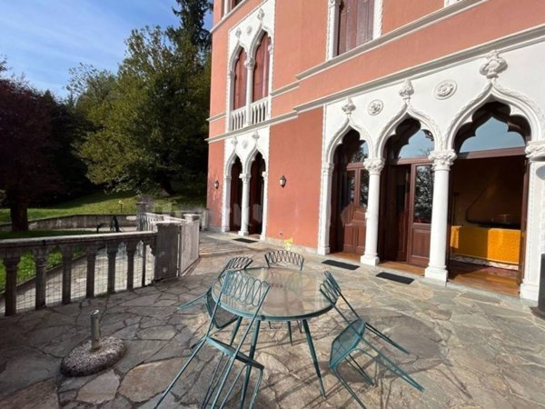 appartamento in vendita ad Alta Valle Intelvi in zona Lanzo d'Intelvi