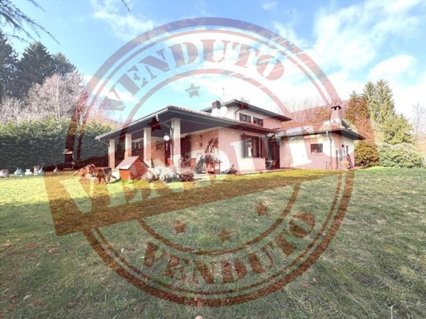 casa indipendente in vendita ad Alta Valle Intelvi