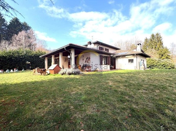 casa indipendente in vendita ad Alta Valle Intelvi