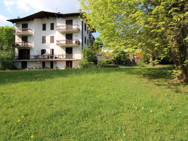 appartamento in vendita ad Alta Valle Intelvi in zona Pellio Intelvi