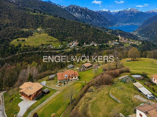 casa indipendente in vendita ad Alta Valle Intelvi