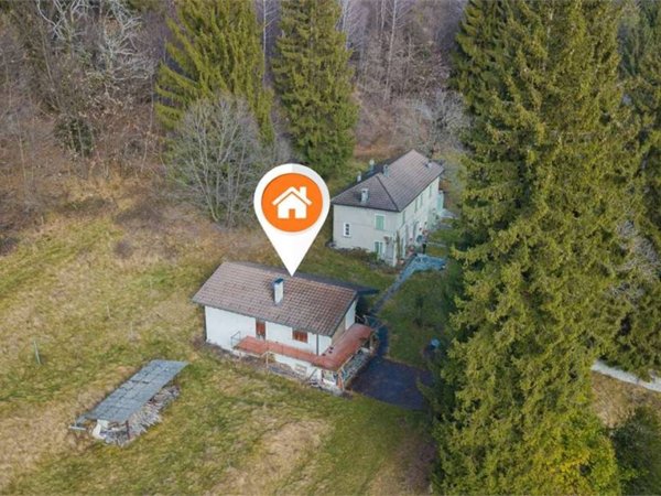 pentavano in vendita ad Alta Valle Intelvi in zona Lanzo d'Intelvi