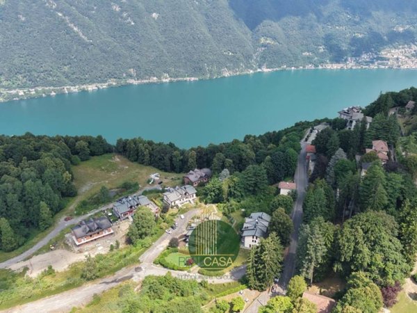 appartamento in vendita ad Alta Valle Intelvi in zona Lanzo d'Intelvi