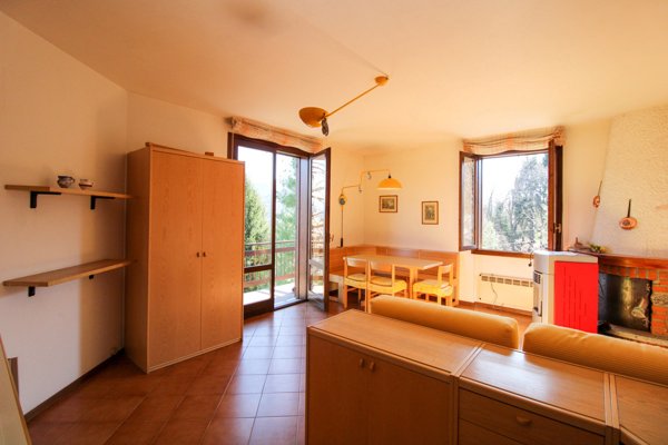 appartamento in vendita ad Alta Valle Intelvi in zona Pellio Intelvi