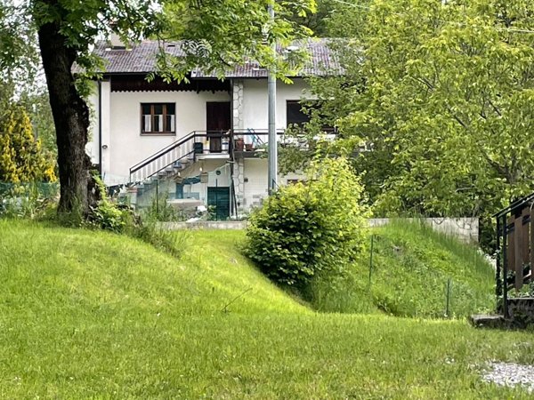 casa indipendente in vendita ad Alta Valle Intelvi