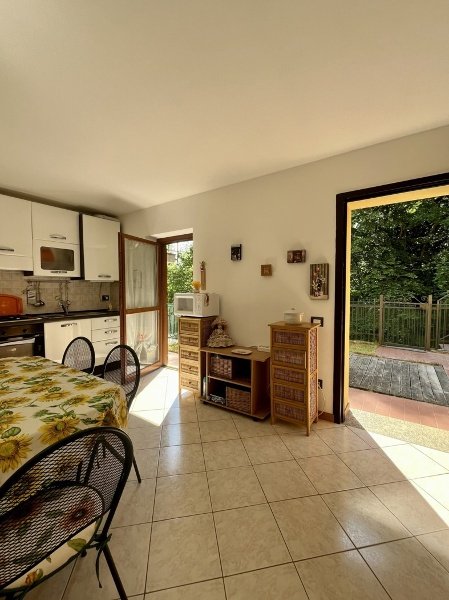 appartamento in vendita ad Alta Valle Intelvi in zona Pellio Intelvi
