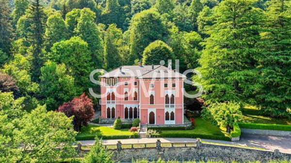 appartamento in vendita ad Alta Valle Intelvi in zona Scaria