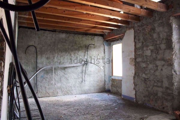 casa indipendente in vendita ad Alta Valle Intelvi in zona Scaria