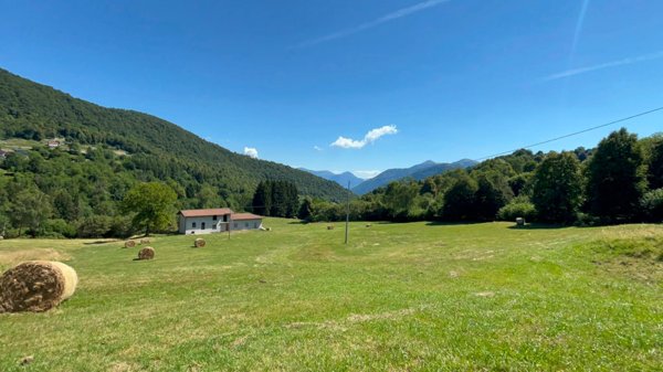 casale in vendita ad Alta Valle Intelvi in zona Pellio Intelvi