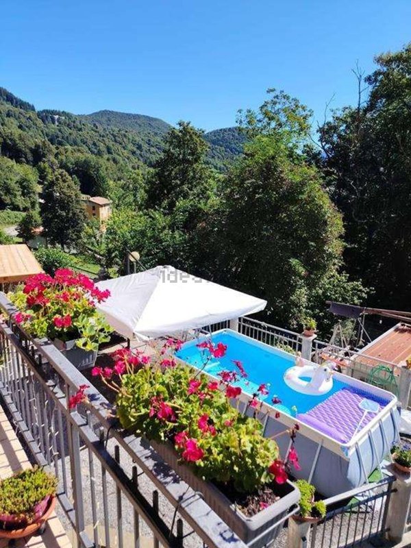 casa indipendente in vendita ad Alta Valle Intelvi in zona Scaria