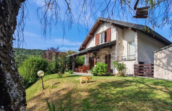 casa indipendente in vendita ad Alta Valle Intelvi