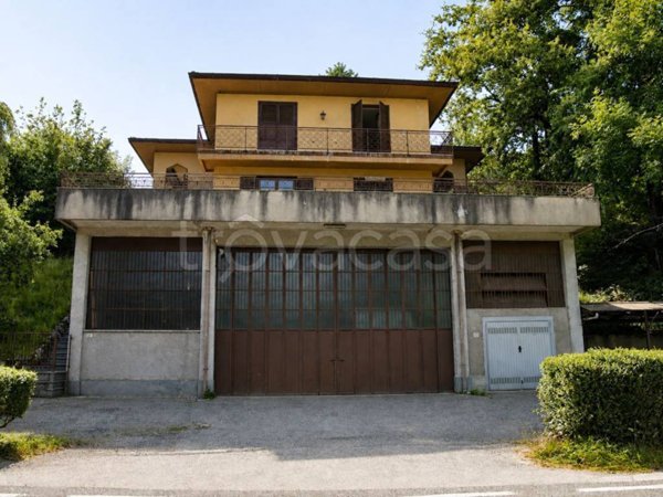 locale commerciale in vendita ad Alta Valle Intelvi