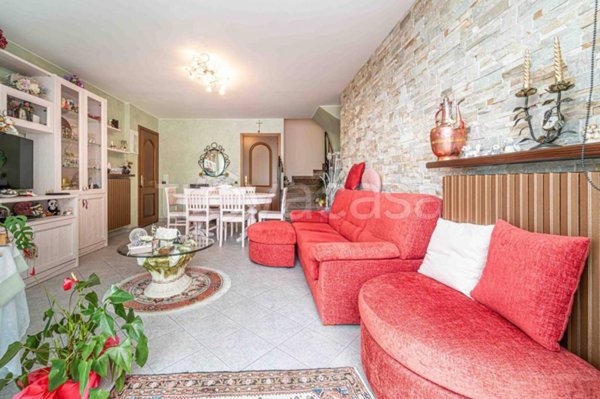 casa indipendente in vendita ad Alta Valle Intelvi in zona Scaria