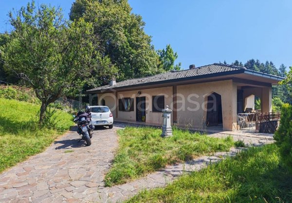 appartamento in vendita ad Alta Valle Intelvi in zona Lanzo d'Intelvi
