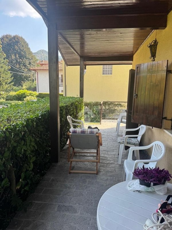 casa indipendente in vendita ad Alta Valle Intelvi in zona Scaria