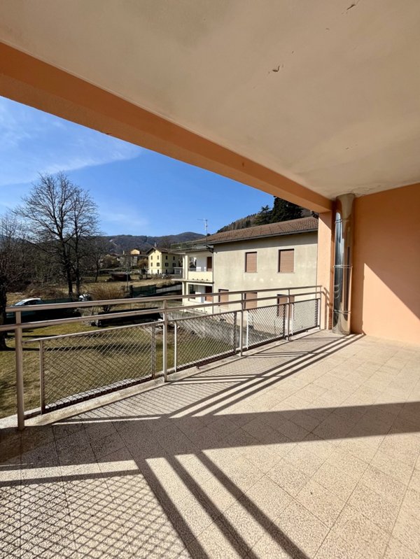 ufficio in vendita ad Alta Valle Intelvi in zona Scaria
