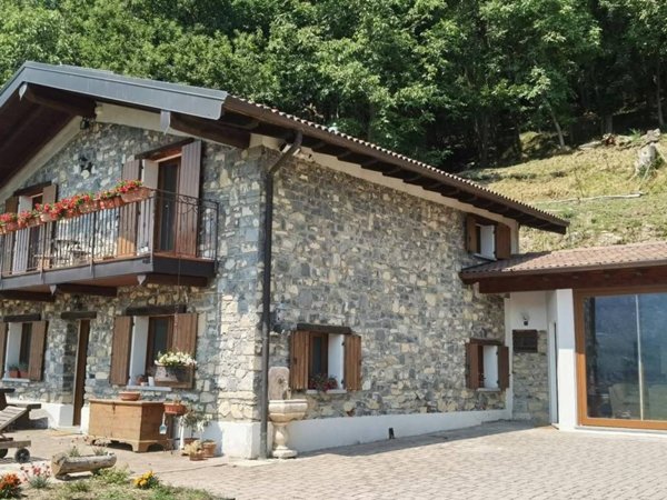 casa indipendente in vendita a Centro Valle Intelvi