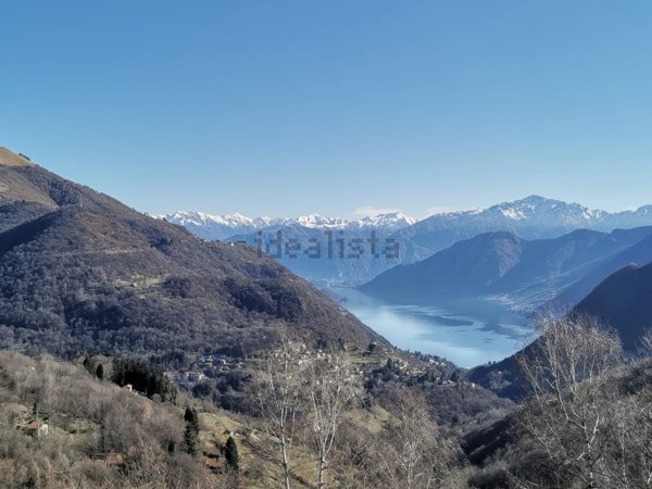 appartamento in vendita a Centro Valle Intelvi in zona Erbonne