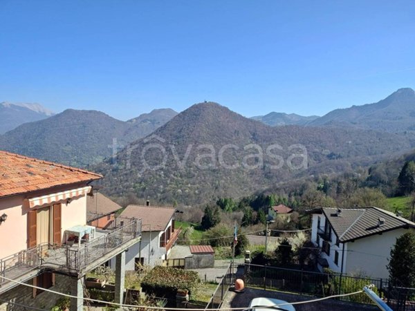 casa indipendente in vendita a Centro Valle Intelvi in zona Casasco d'Intelvi