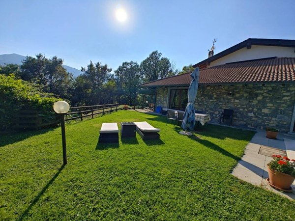 casa indipendente in vendita a Centro Valle Intelvi in zona San Fedele Intelvi