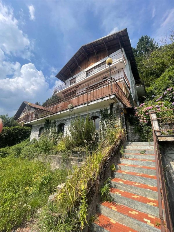 casa indipendente in vendita a Centro Valle Intelvi in zona San Fedele Intelvi