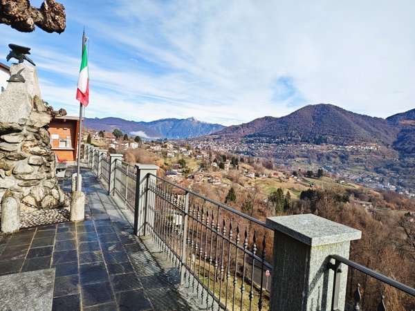 casa indipendente in vendita a Centro Valle Intelvi in zona Casasco d'Intelvi
