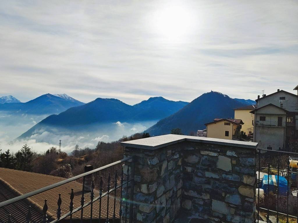 casa indipendente in vendita a Centro Valle Intelvi in zona Casasco d'Intelvi