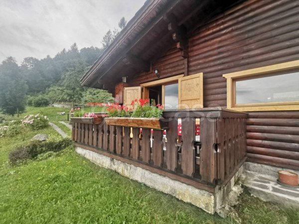 casa indipendente in vendita a Centro Valle Intelvi in zona Casasco d'Intelvi