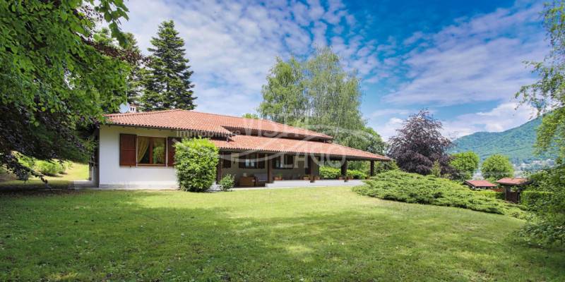 casa indipendente in vendita a Centro Valle Intelvi in zona Casasco d'Intelvi