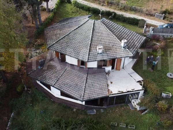 casa indipendente in vendita a Centro Valle Intelvi in zona Orimento
