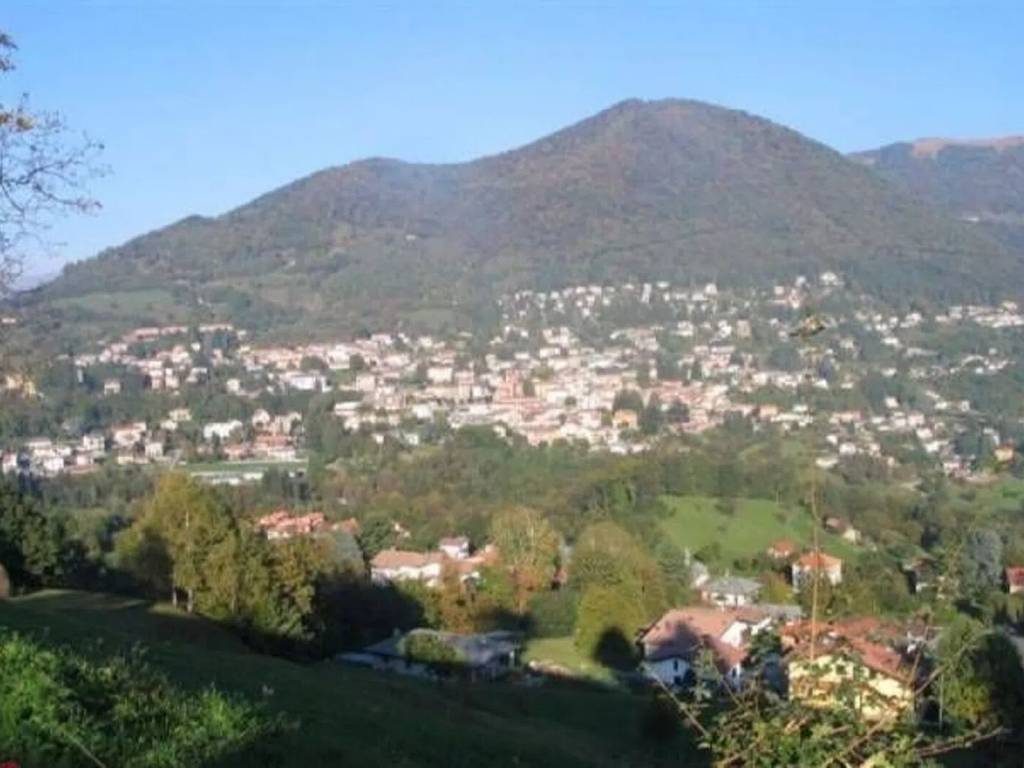 casa indipendente in vendita a Centro Valle Intelvi in zona San Fedele Intelvi