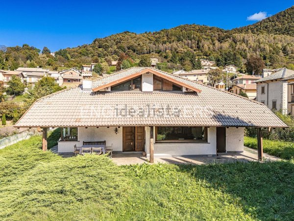 casa indipendente in vendita a Centro Valle Intelvi in zona San Fedele Intelvi